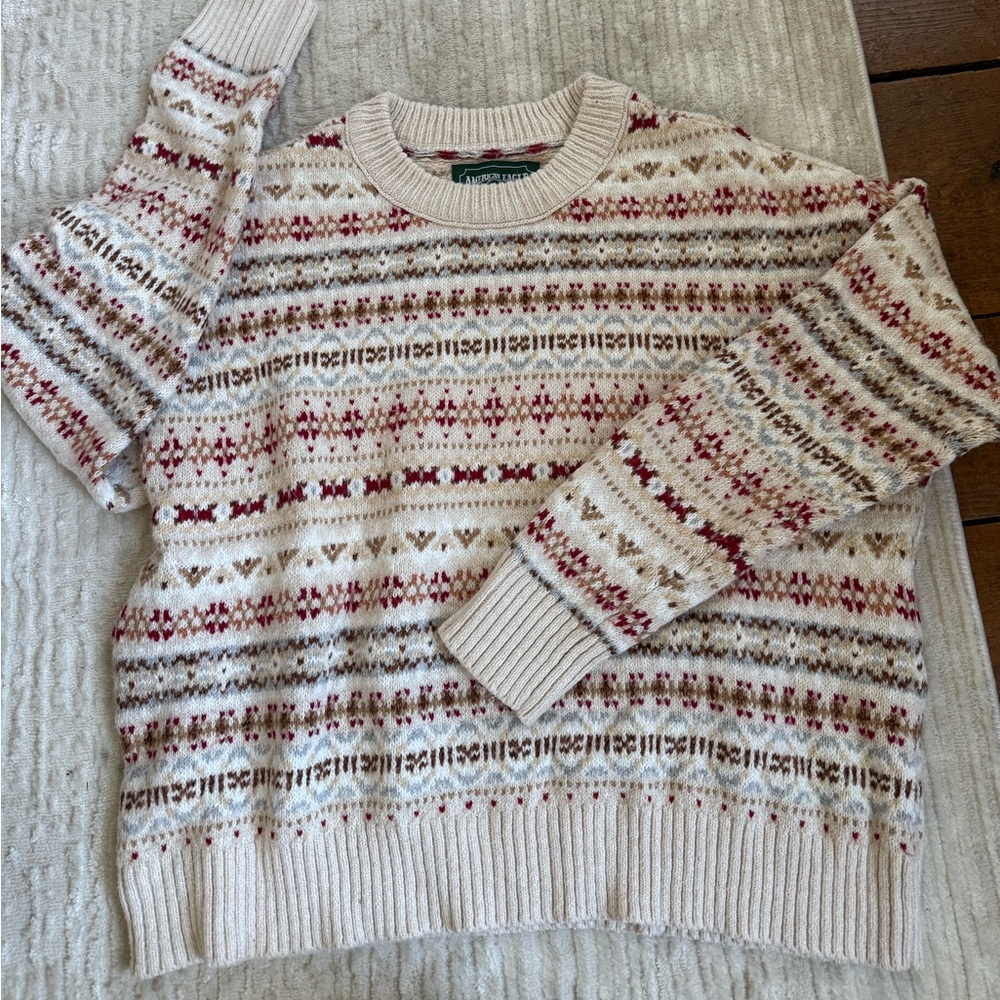 American Eagle Outfitters Cream and Red Patterned Crewneck Sweater